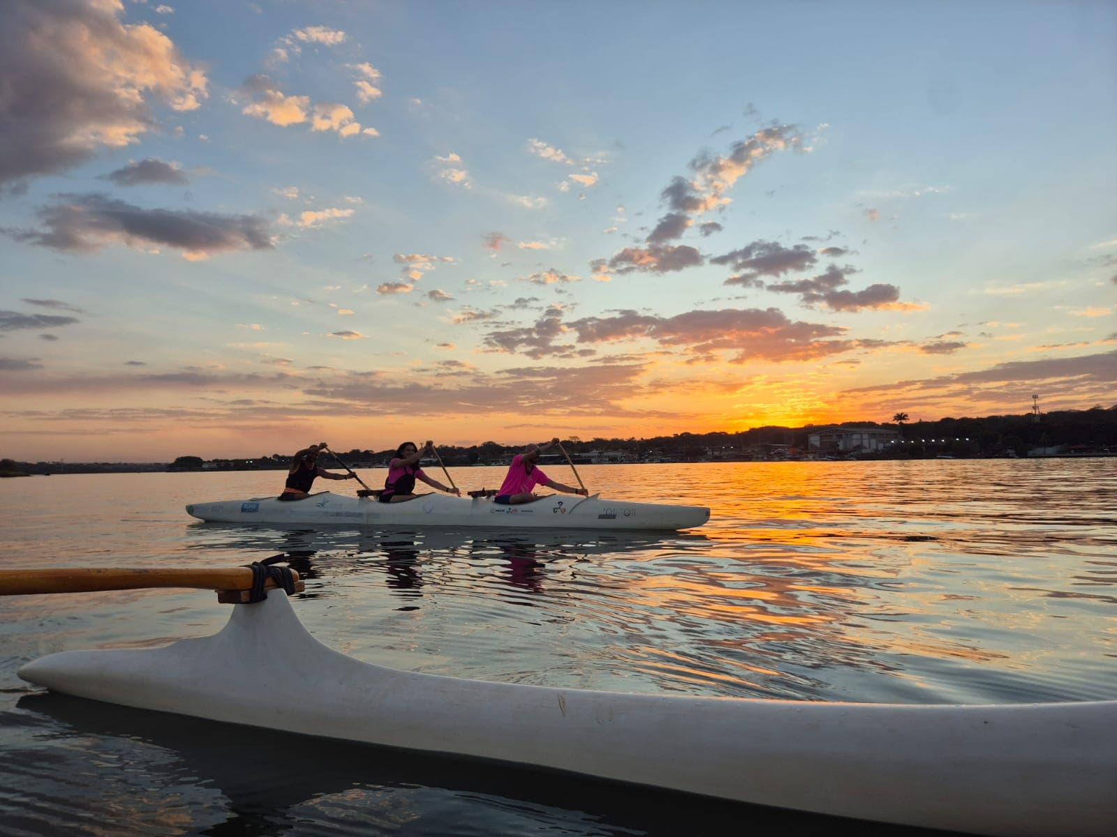 Canoa Havaiana VA'A - Imagem